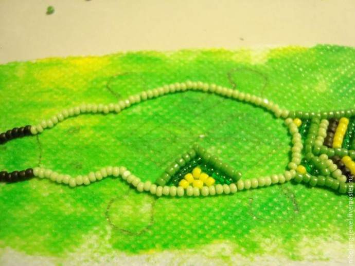 Утконос в этническом стиле