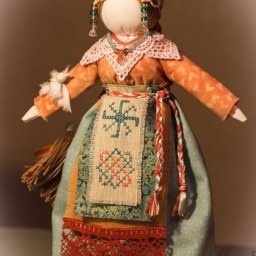 Красивые куколки-берегини дома ручной работы