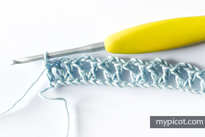 Объемные ажурные цветочки крючком