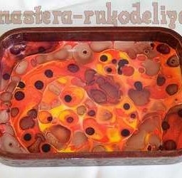 Поднос в технике Jacarelado или ложной мозаики