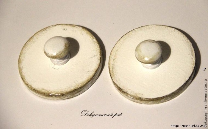 Винтажный декупаж на тубах из-под чипсов