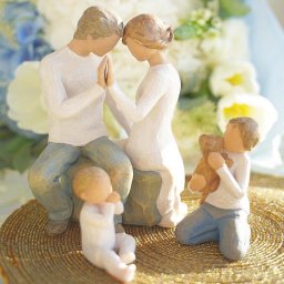 ​Очаровательные скульптуры на тему семьи