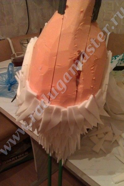 Аист из изолона