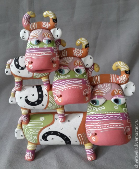 Керамические статуэтки с изумительной росписью Керамические статуэтки с изумительной росписью