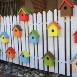 ​Оригинальное украшение заборов