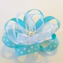 Бантик-цветочек из лент