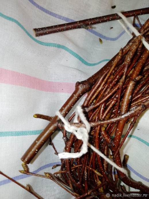 Венок из берёзовых веток