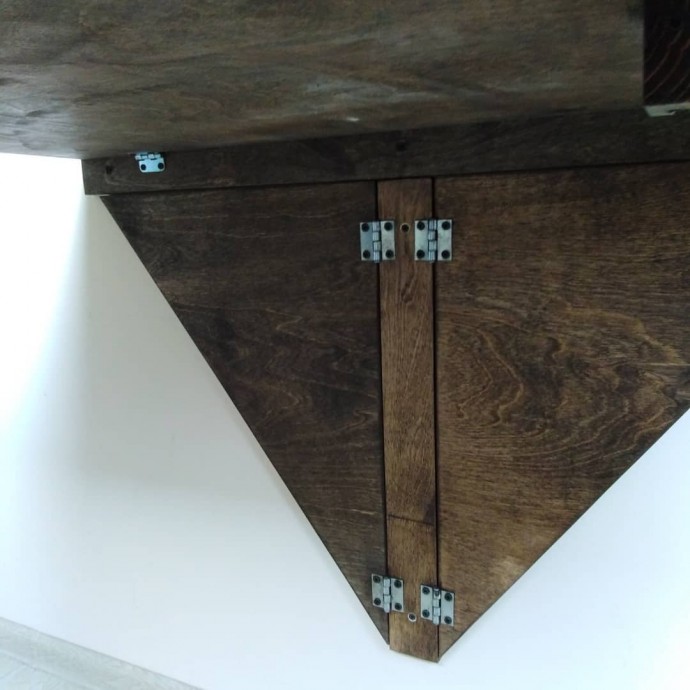 Складной столик на балкон: отличная идея