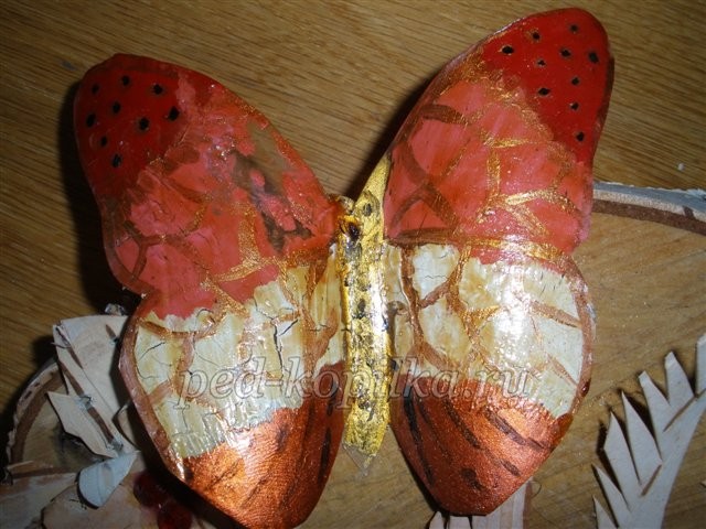 Интерьерная бабочка из пластиковой бутылки Интерьерная бабочка из пластиковой бутылки