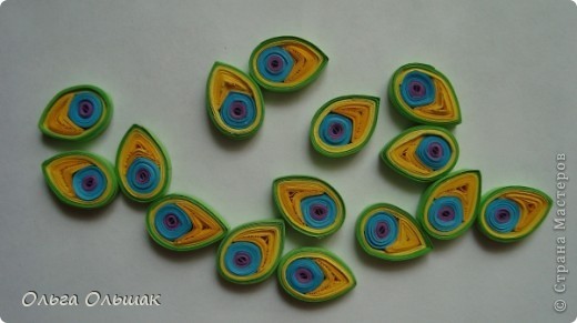 ​Павлин в технике квиллинга