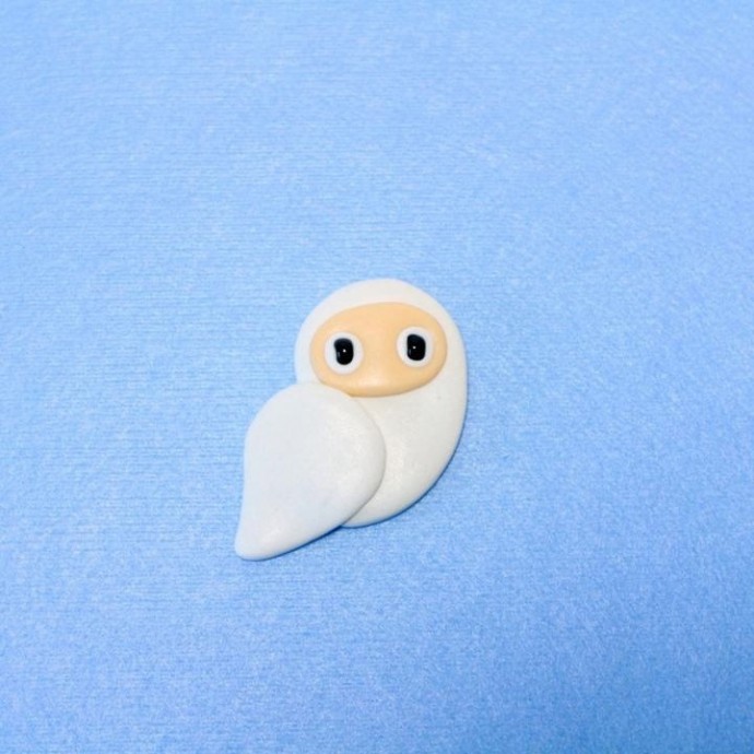 Брошь "Cова Букля" из полимерной глины