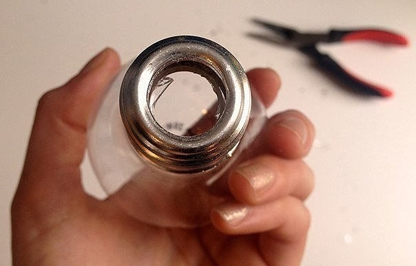 Необычное использование старой лампочки