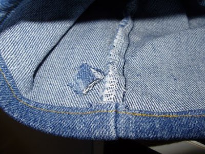 Подшиваем джинсы простым и красивым способом