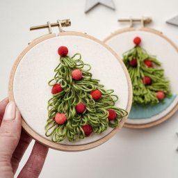 Самые разные варианты вышивания ёлочек