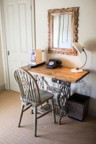 Вторая и прекрасная жизнь ножек швейных машинок