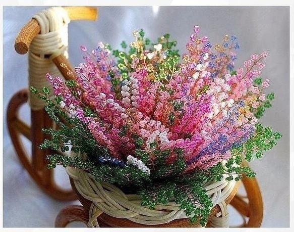 Кашпо с вереском из бисера Кашпо с вереском из бисера