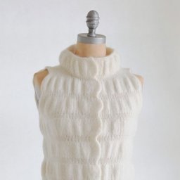 Нежная безрукавка от  OLGA BURAYA-KEFELIAN