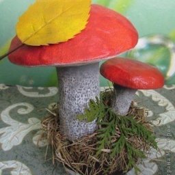 ​Осенние грибочки из папье маше: мастер-класс