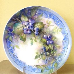 Роспись красивой тарелки