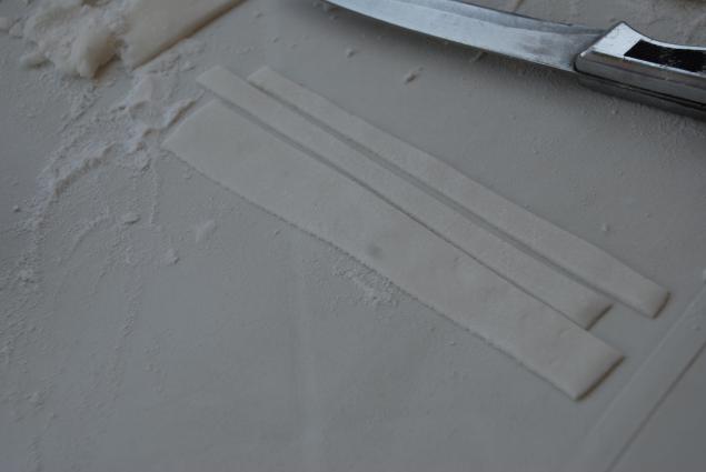 Бант из мастики для торта Бант из мастики для торта