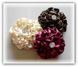 Цветы из атласных лент: мастер-класс