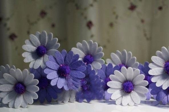 Горшочек с ромашками из фетра