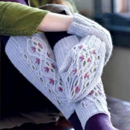 ​Красивый узор с вышивкой