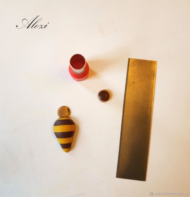 Брошь "Пчелка" из полимерной глины