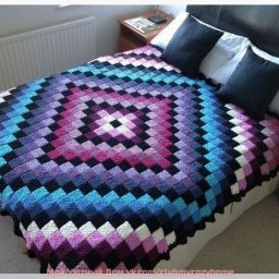 ​Плед с ромбовидным узором