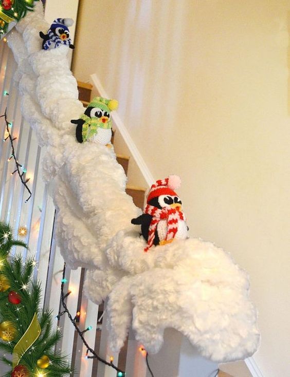 Как украсить перила к новому году