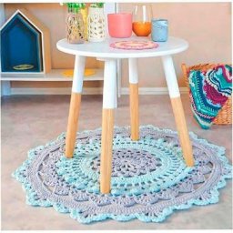 Круглый коврик в серо-голубых тонах