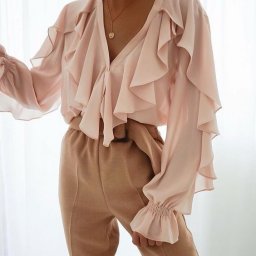 Нарядные блузы с пышными воланами: идеи для швейного вдохновения