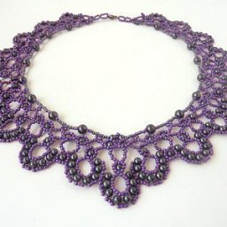 Восхитительное колье из бисера