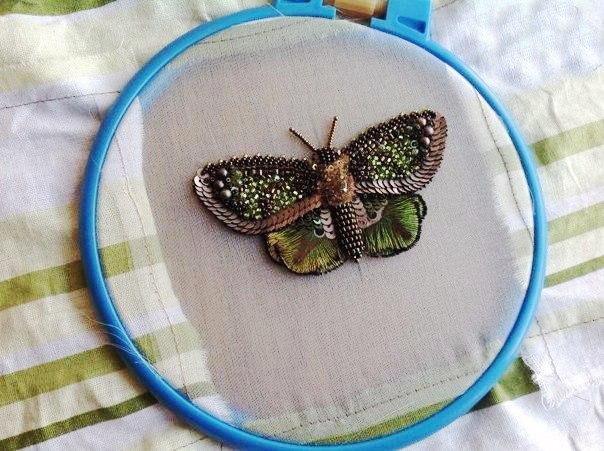 ​Вышиваем бабочку