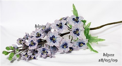 Красивый цветок из бисера: гиацинт