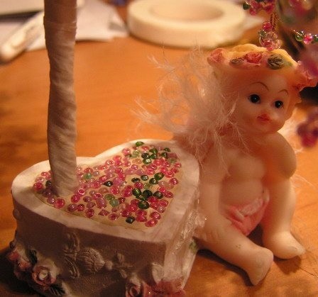 Нежно-розовая цветущая сакура из бисера Нежно-розовая цветущая сакура из бисера