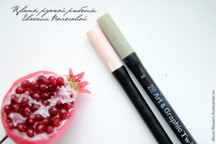 Гранат из холодного фарфора