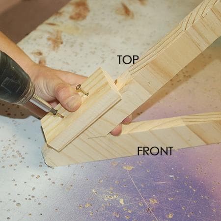 Откидной полукруглый столик