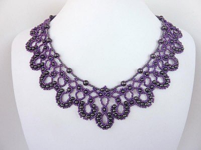 Восхитительное колье из бисера