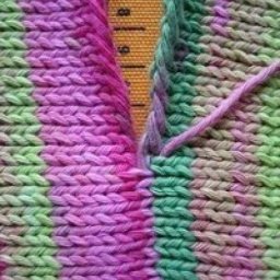 ​Способ незаметного сшивания вязаных изделий