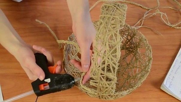 Корзинка из ниток