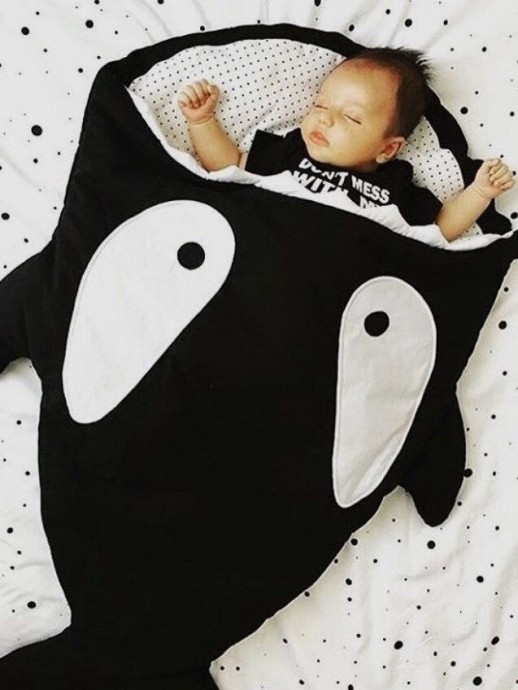 ​Спальный мешок в виде акулы