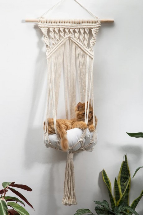 ​Идеи подвесных лежанок для кошек