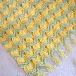 ​Интересный двухцветный узор с зигзагами