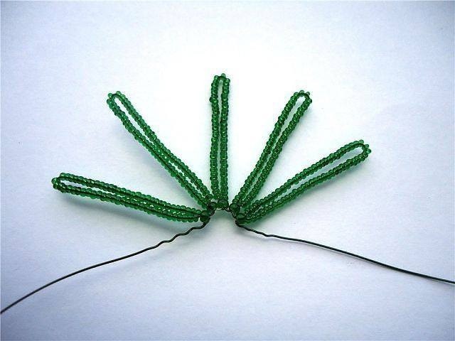 ​Колокольчик из бисера