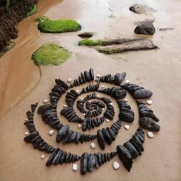 ​Композиции из камней