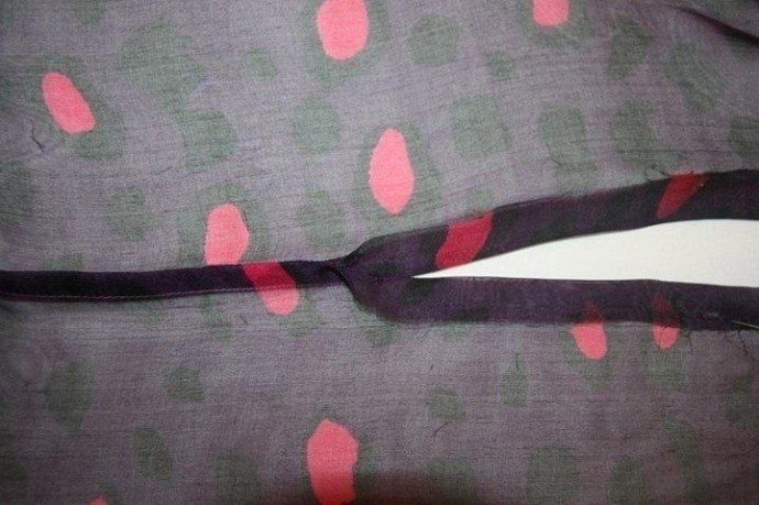 Вшиваем молнию в изделие из шифона: тонкости и особенности