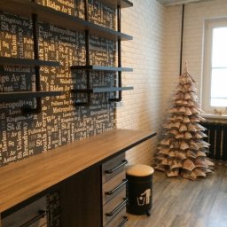 Письменный стол из труб