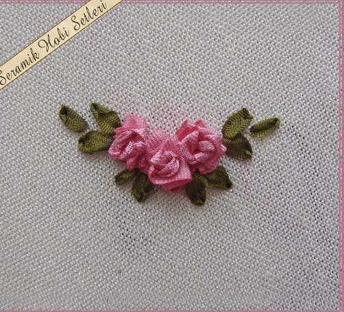 Мини-мастер-класс по вышивке объёмных розочек лентами