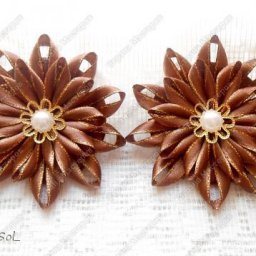 Делаем бантик из лент в технике канзаши